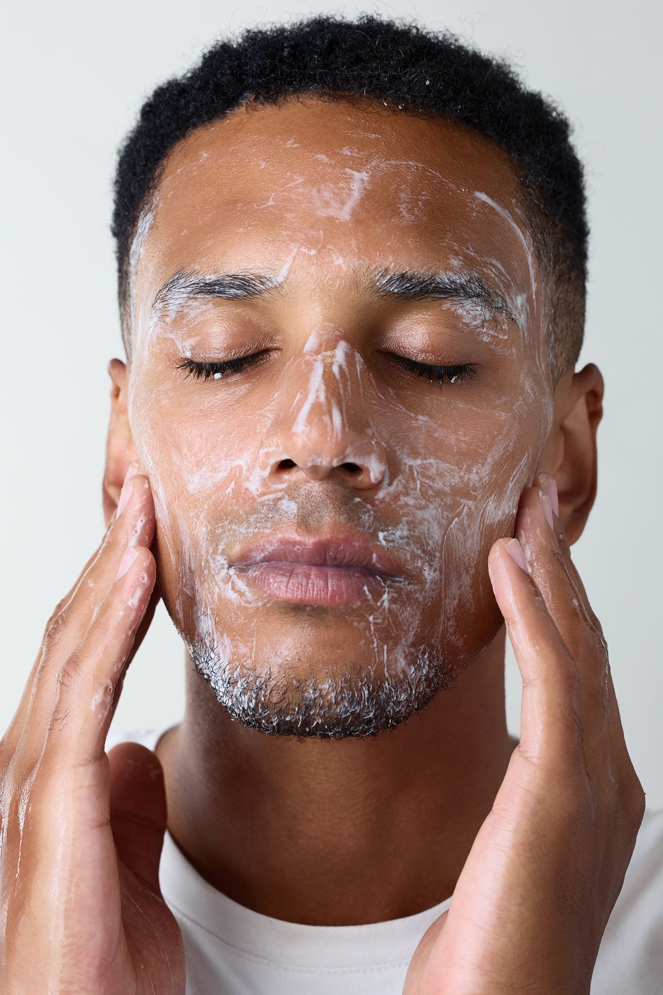 2-step skincare for men: achieving optimal skin with minimal effort